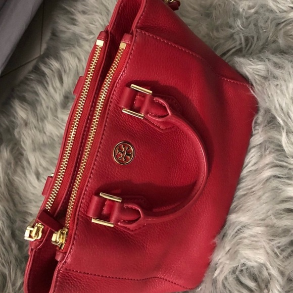 poshmark tory burch handbolsas
